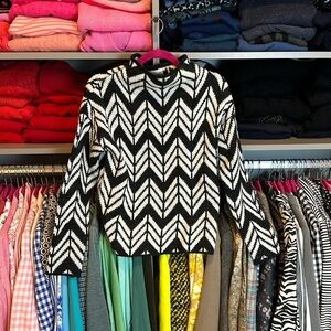 Joa Los Angeles 10% mohair black/white chevron print long sleeve sweater size XS